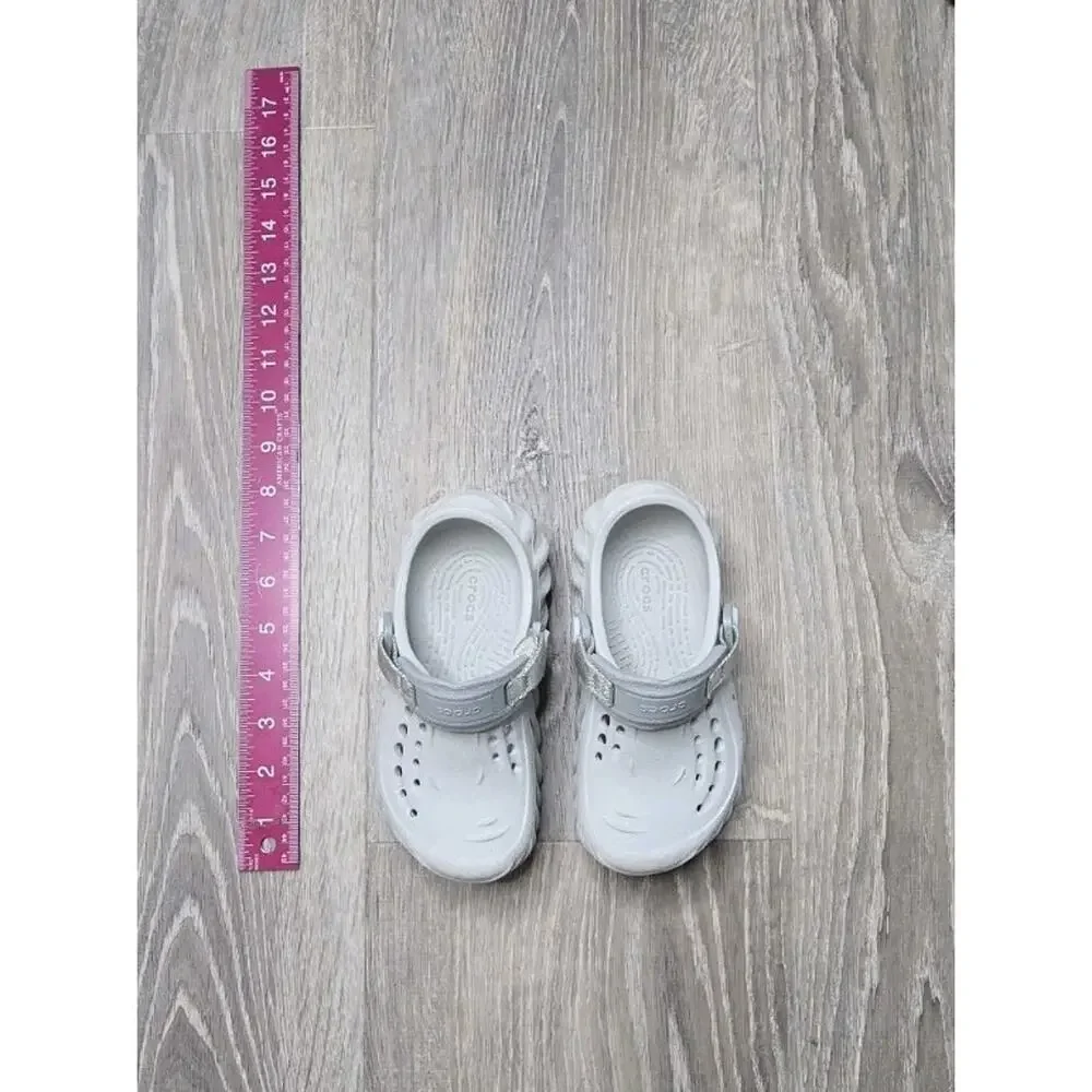 Crocs Echo Clog Atmosphere Light Gray Kids 9c Lightweight Comfort Slide